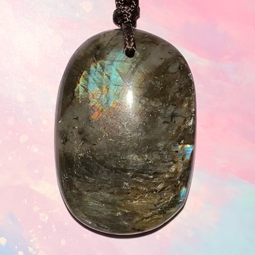 Labradorite Rainbow Flash Large Oval Palm Stone Natural Gemstone Crystal Pendant - Picture 16 of 16